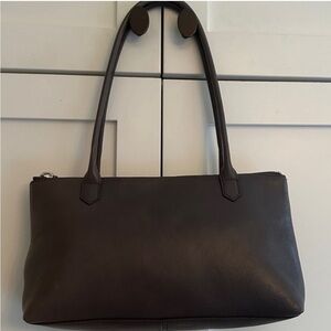 MAKE AN OFFER - HOBO INTERNATIONAL East West Shoulder Tote Bag